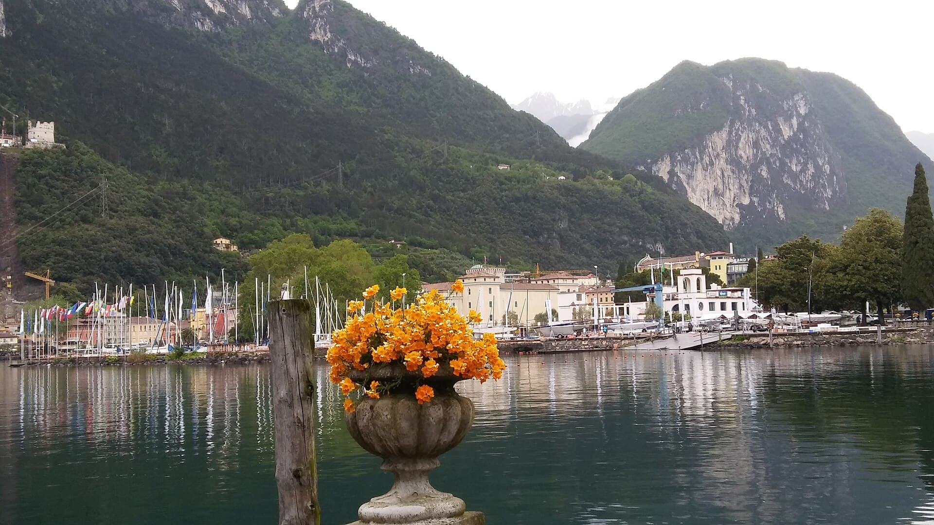 Riva del Garda vanaf het water