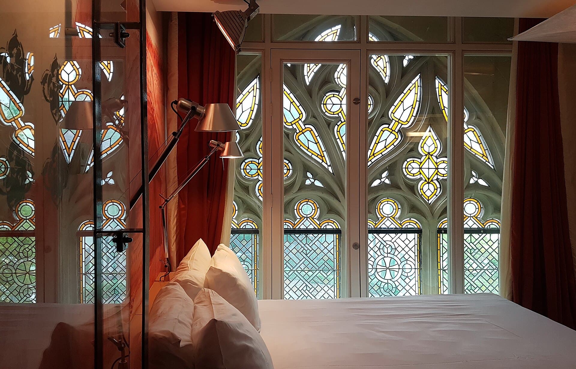 Een tweepersoonskamer in het hotel