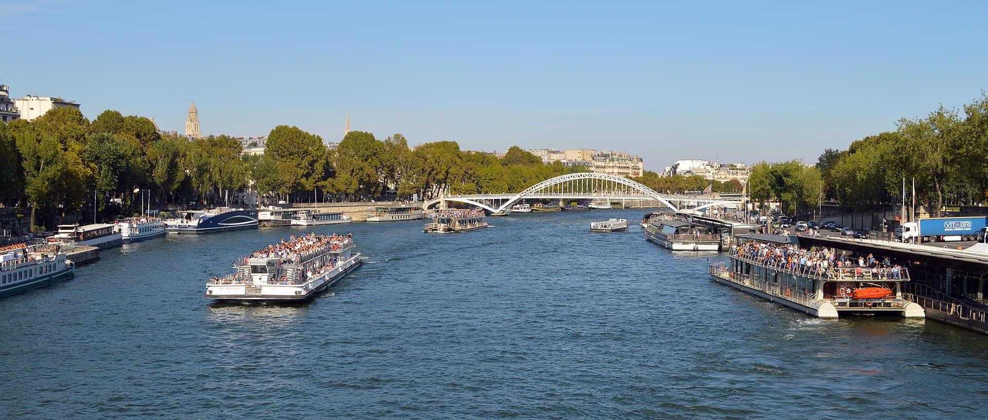 Rondvaartboot op de Seine