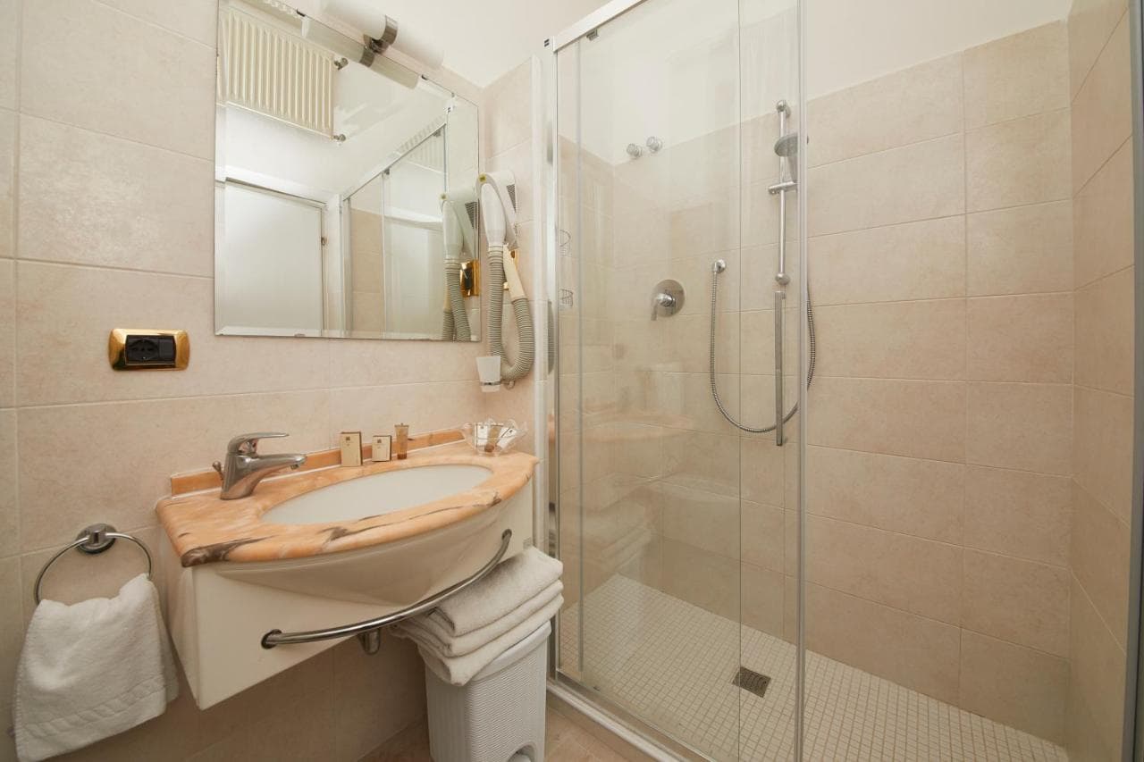 Hotel Vienna Ostenda Rimini photo 5