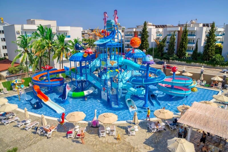 Blue Wave Suite Hotel