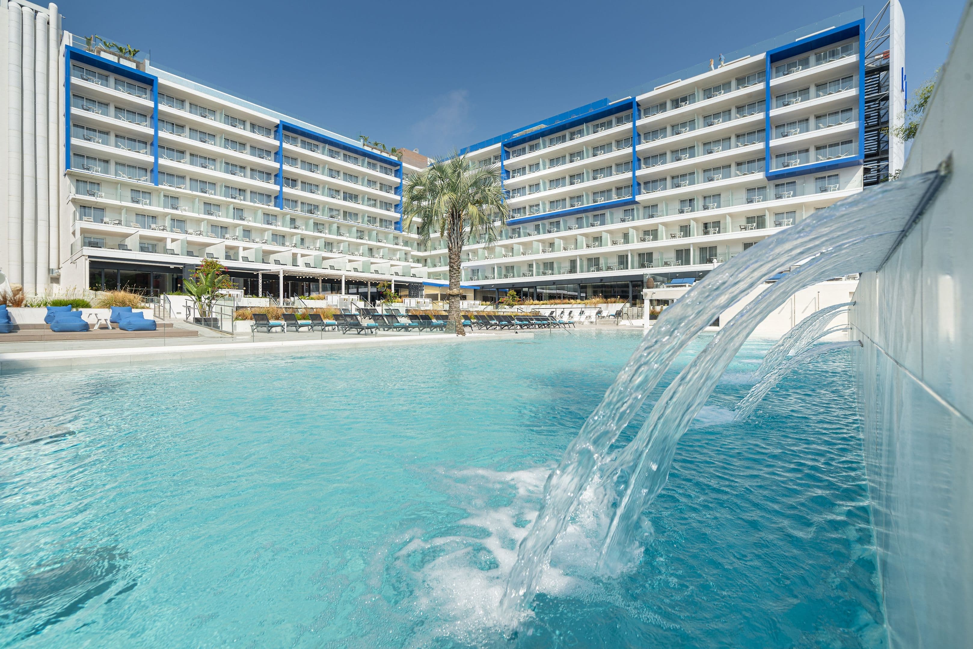 L'Azure Hotel foto 1