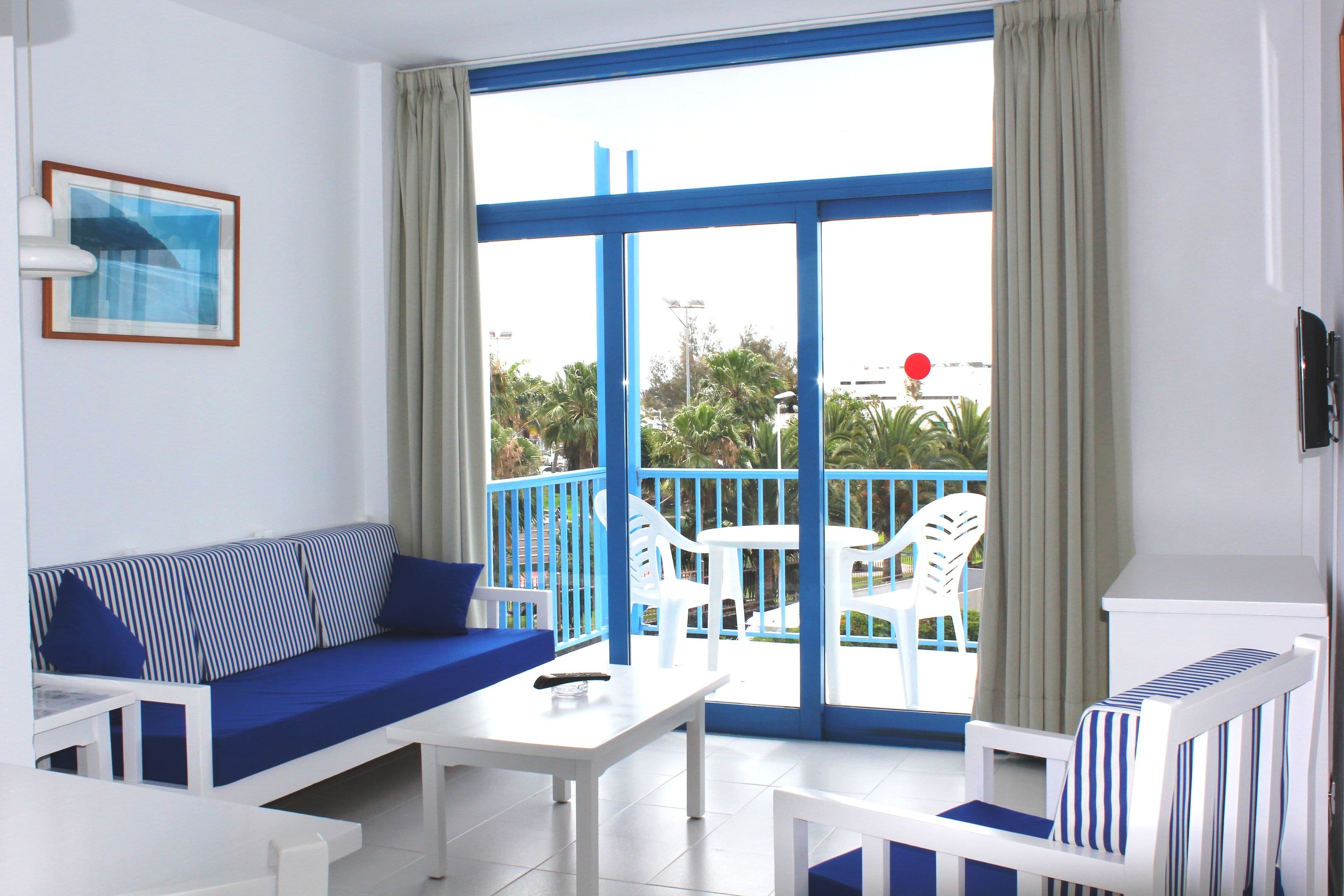 Aparthotel Costa Volcán & Spa Puerto del Carmen photo 5