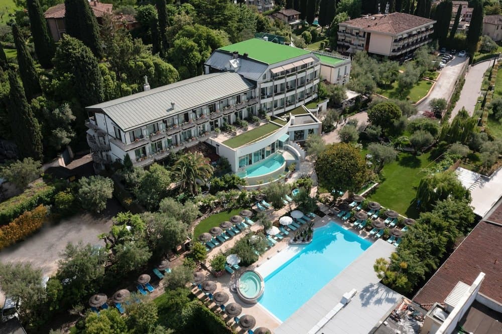 Hotel Olivi Spa & Natural Wellness Sirmione photo 5