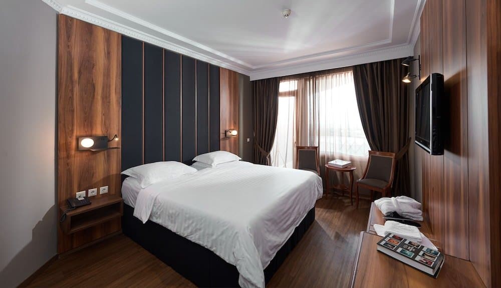 Royal Hotel Perea photo 5