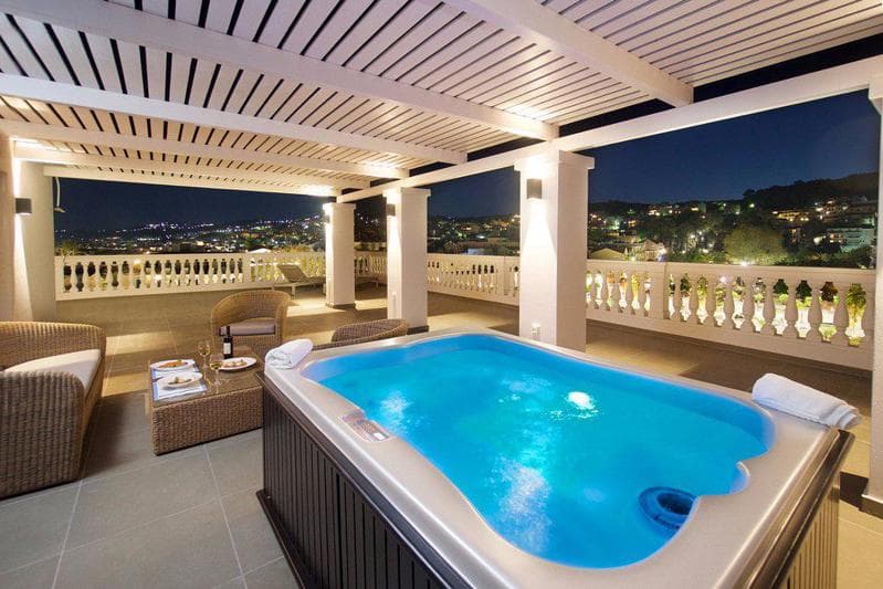 Aenos Hotel foto 3