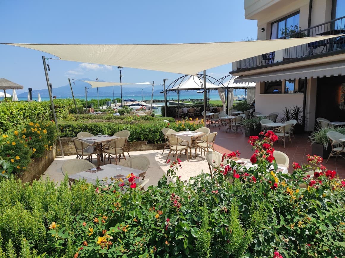 Yachting Mistral Sirmione photo 5