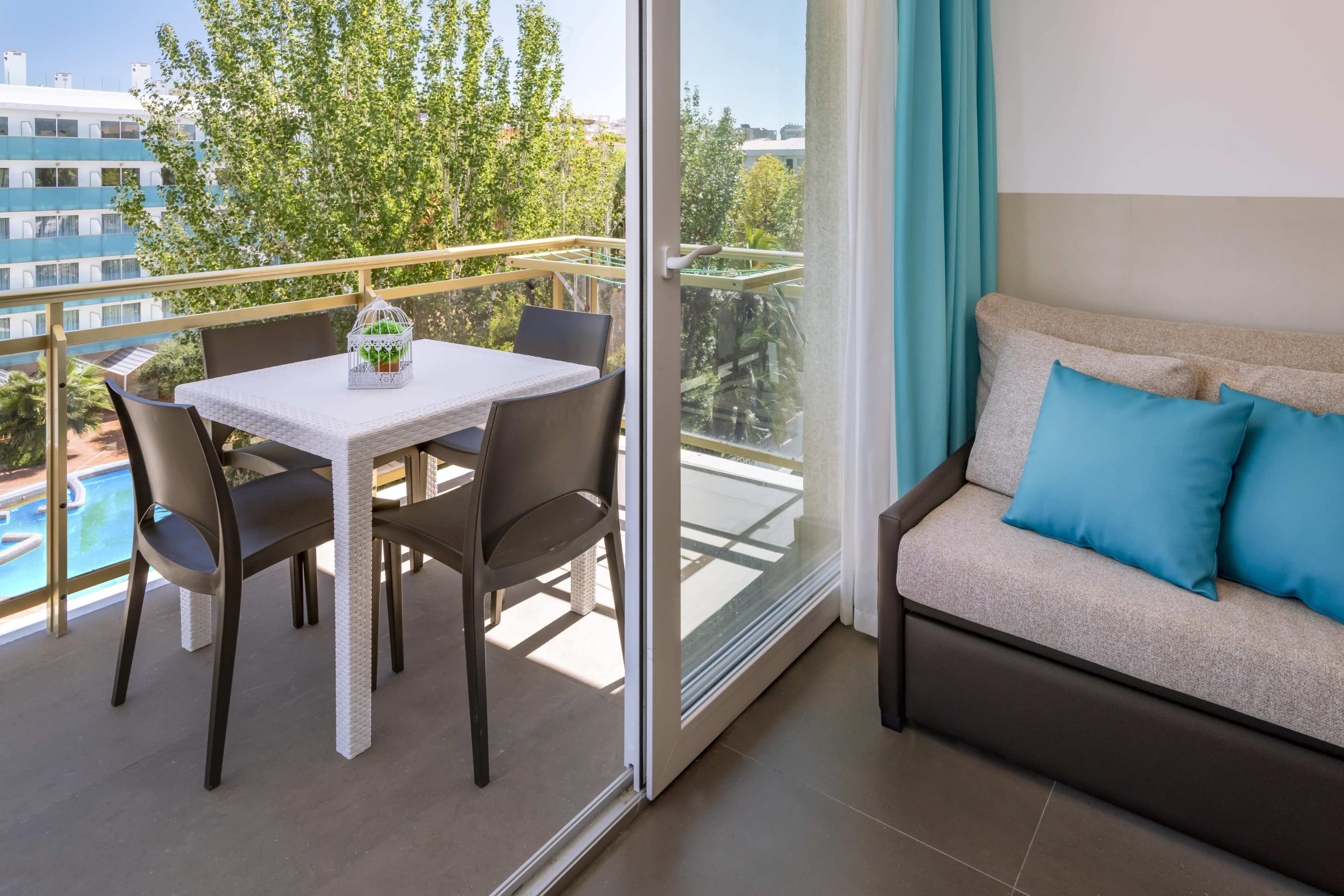 Rentalmar Salou Playa Family Suites & Pool foto 2