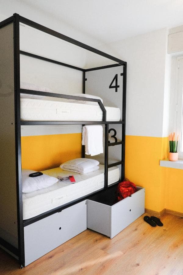 Hotello foto 1
