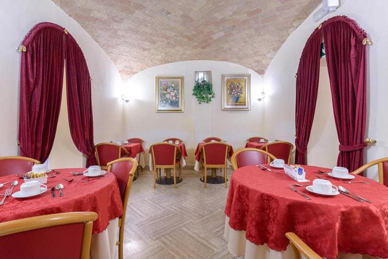 Gambrinus Hotel Rome photo 5