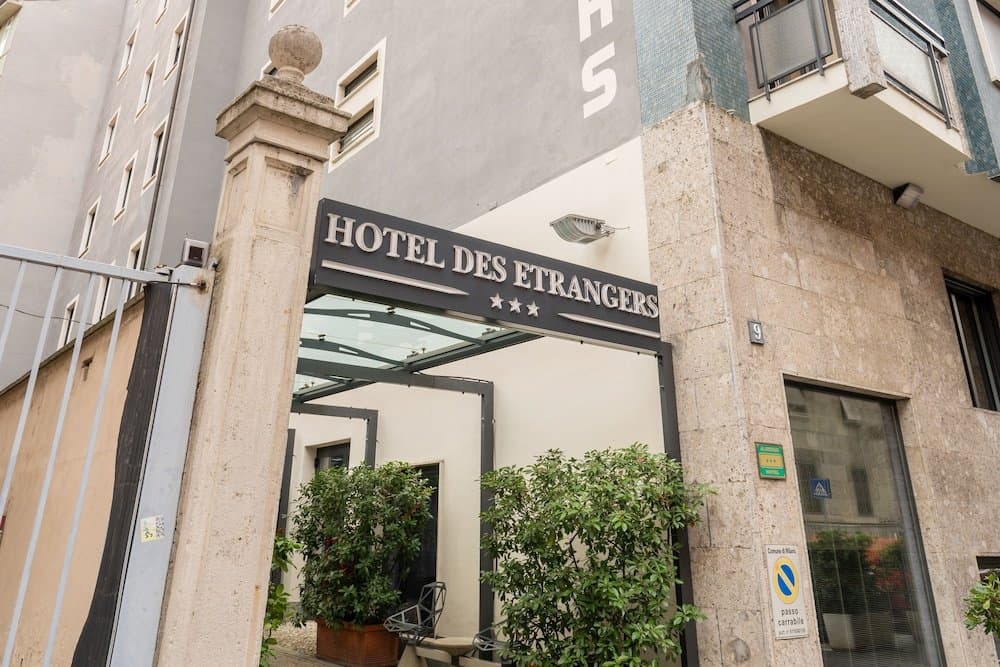 Des Etrangers foto 1