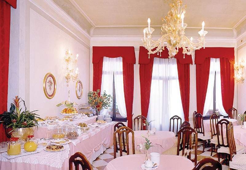 Villa Stucky foto 3
