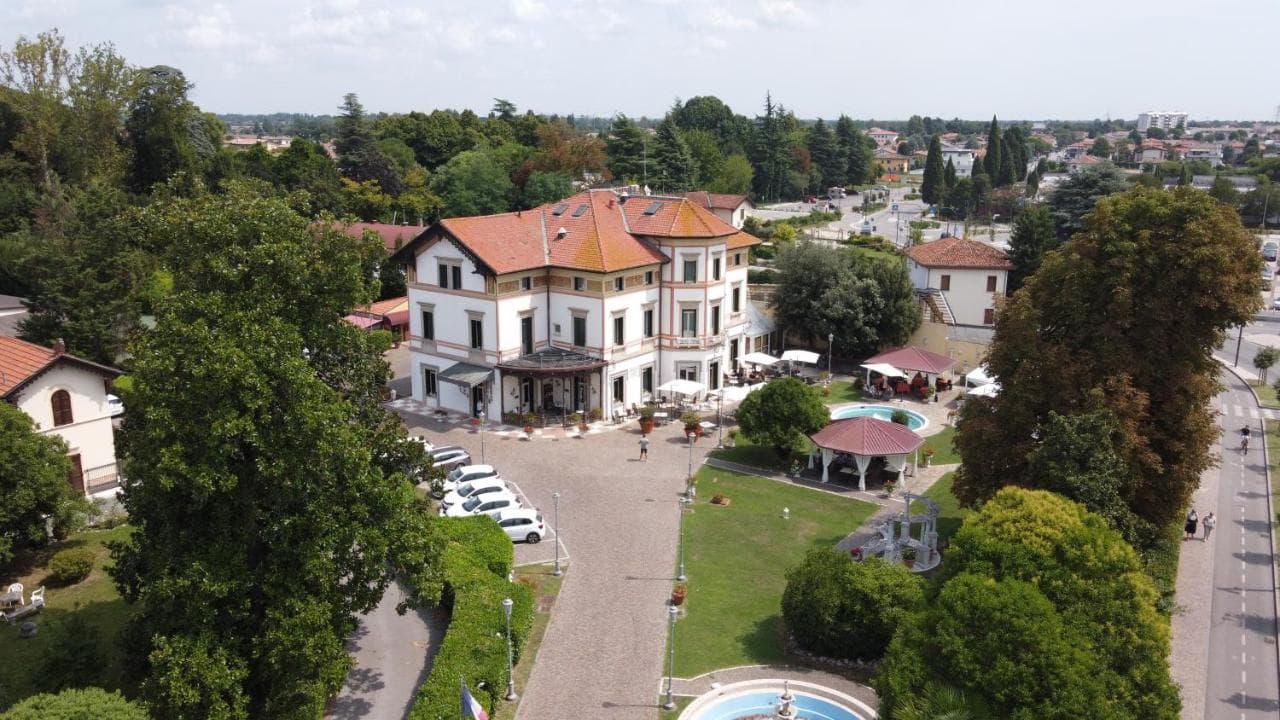 Villa Stucky foto 1
