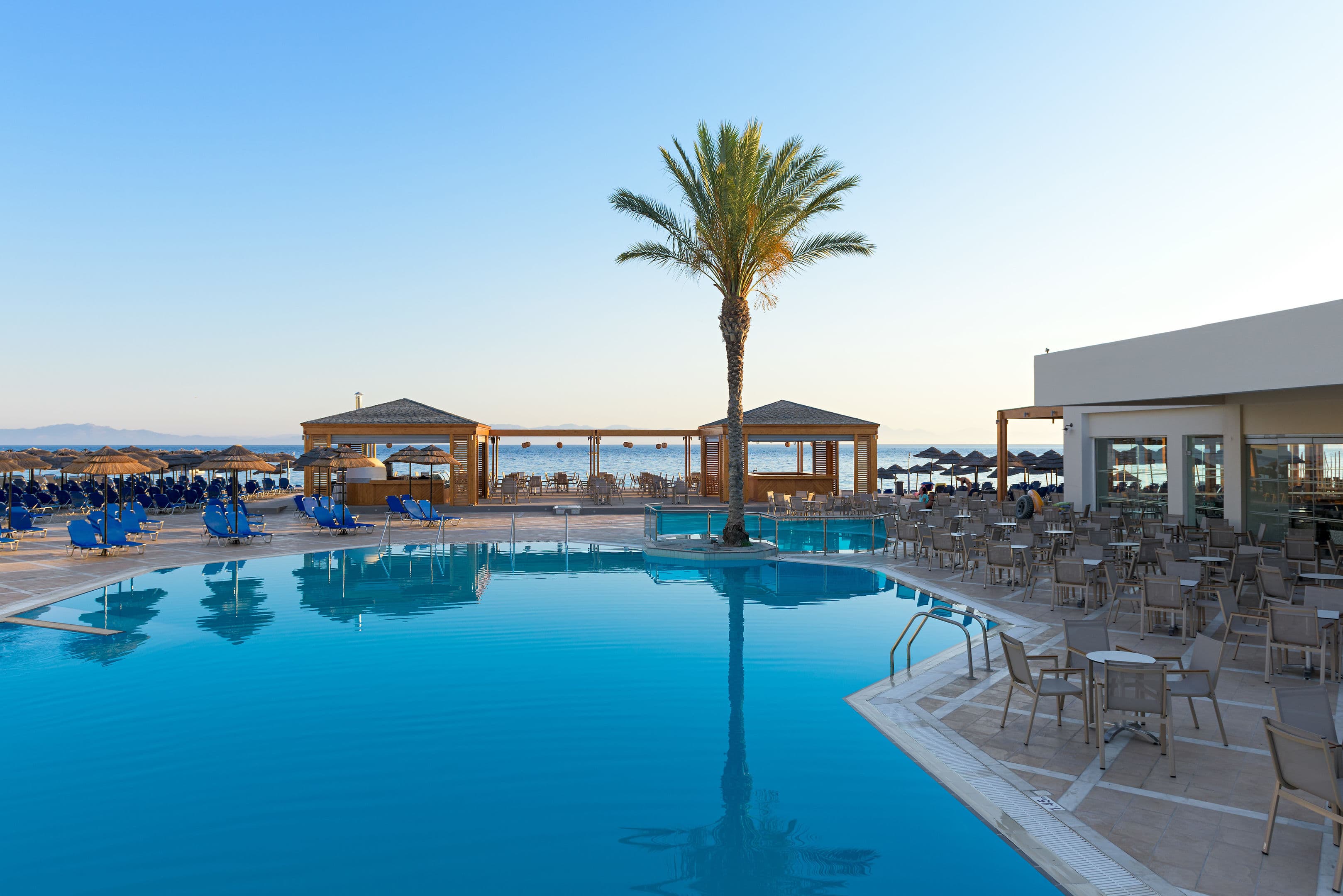 Avra Beach Resort Hotel & Bungalows foto 1