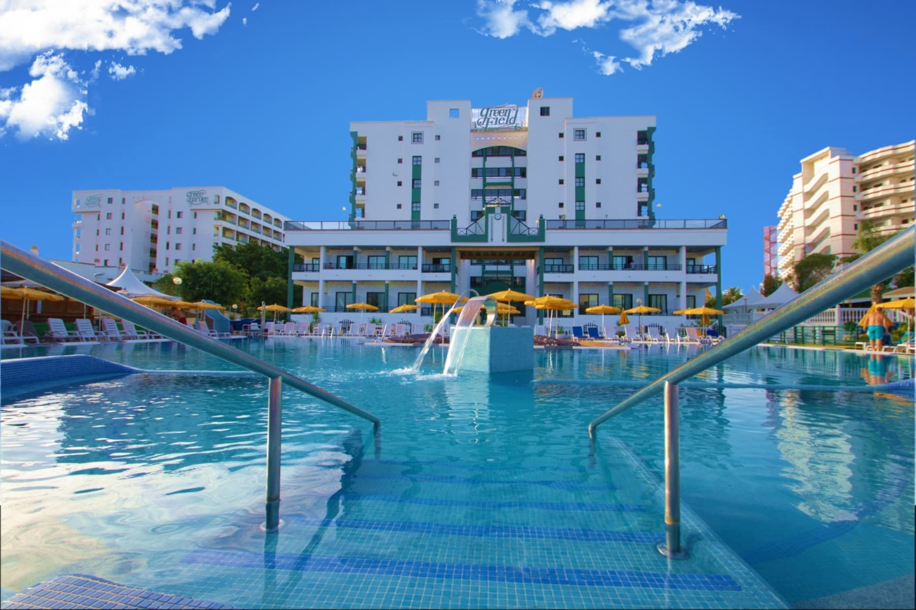 Aparthotel Green Field