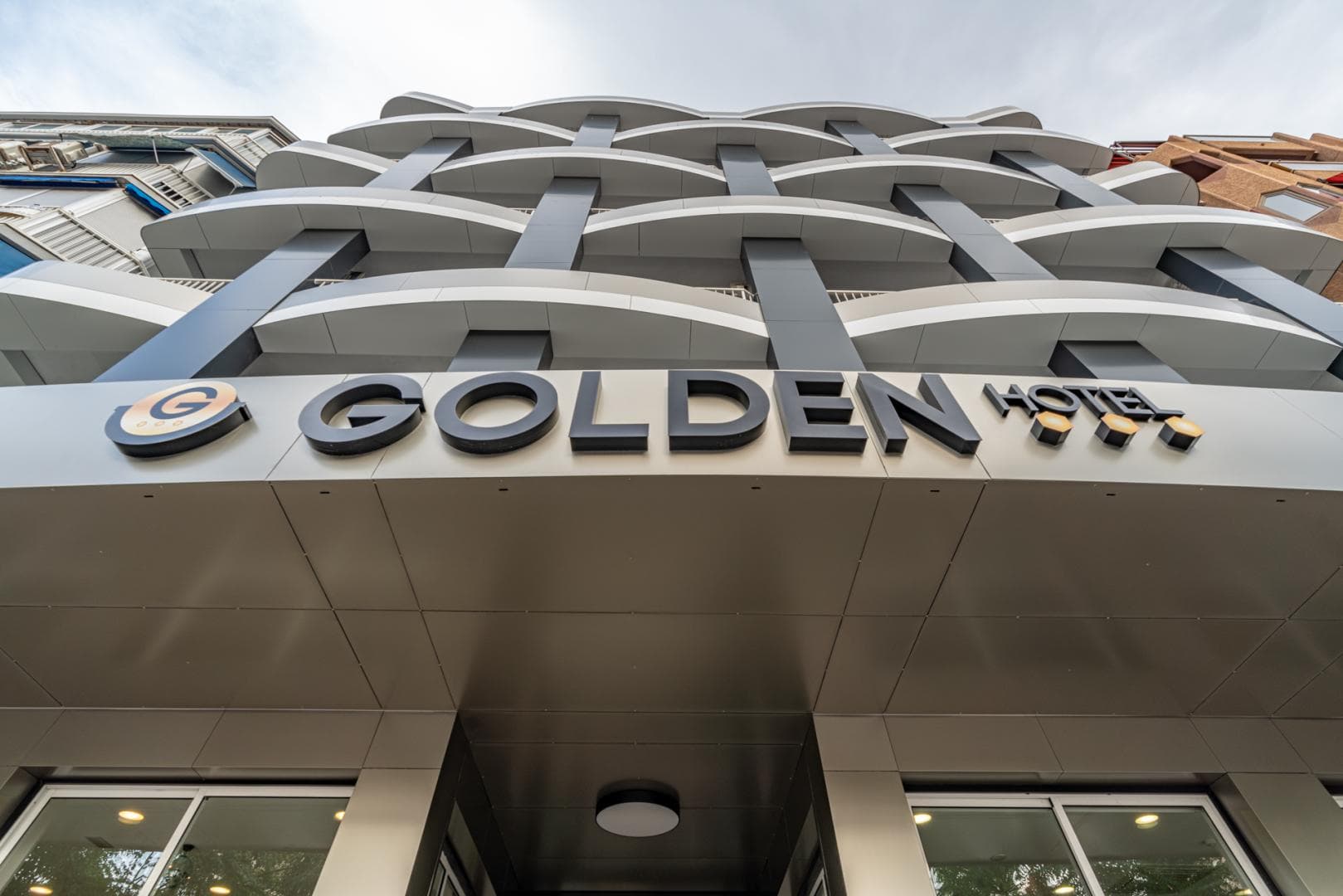 Golden foto 1