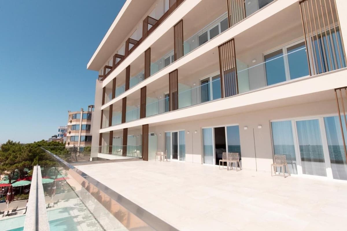 AMR Hotel - Durres foto 2