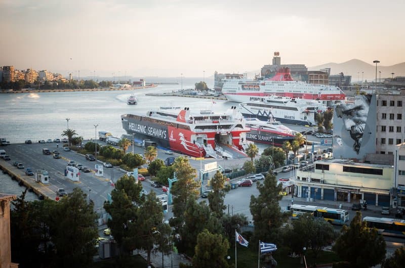 Mitsis N'U Piraeus Port foto 1