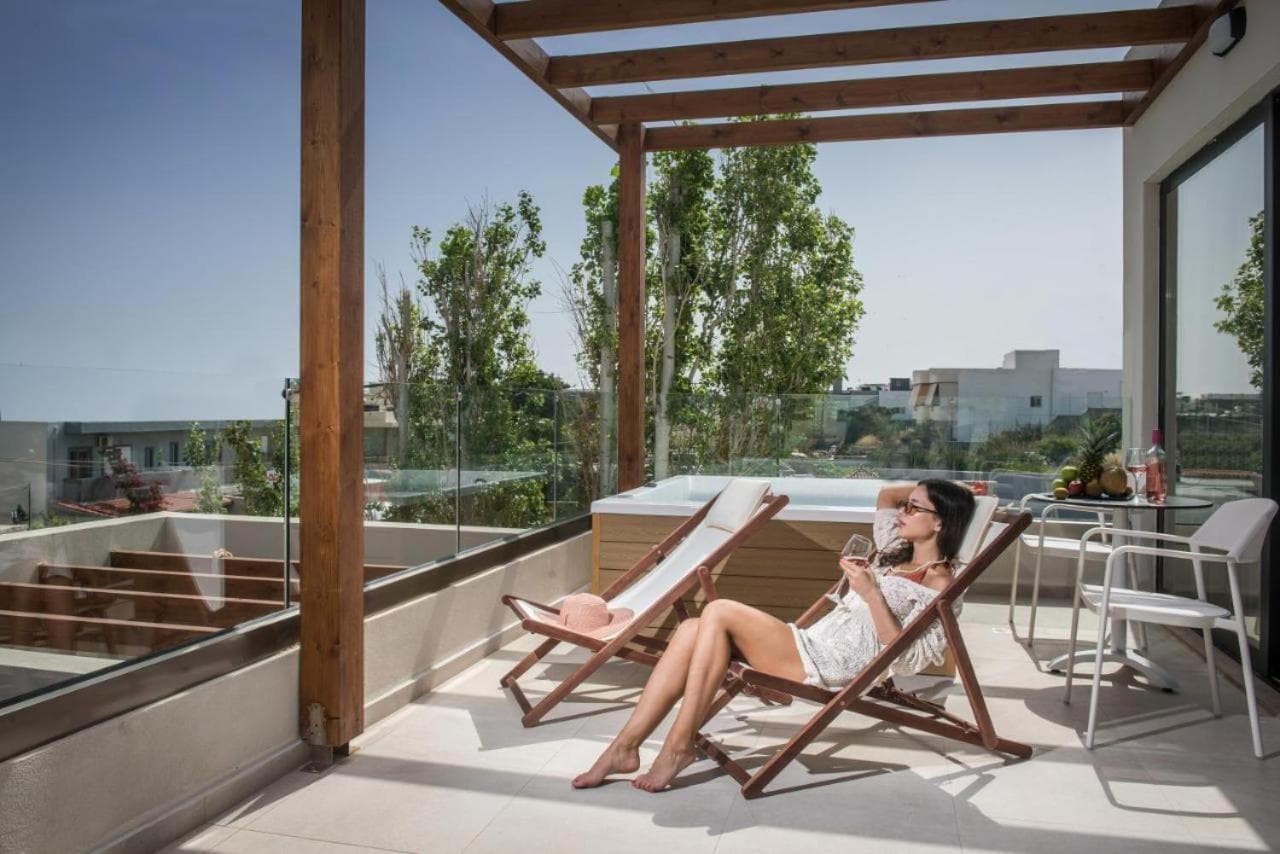 Vaya Suites Amoudara photo 5
