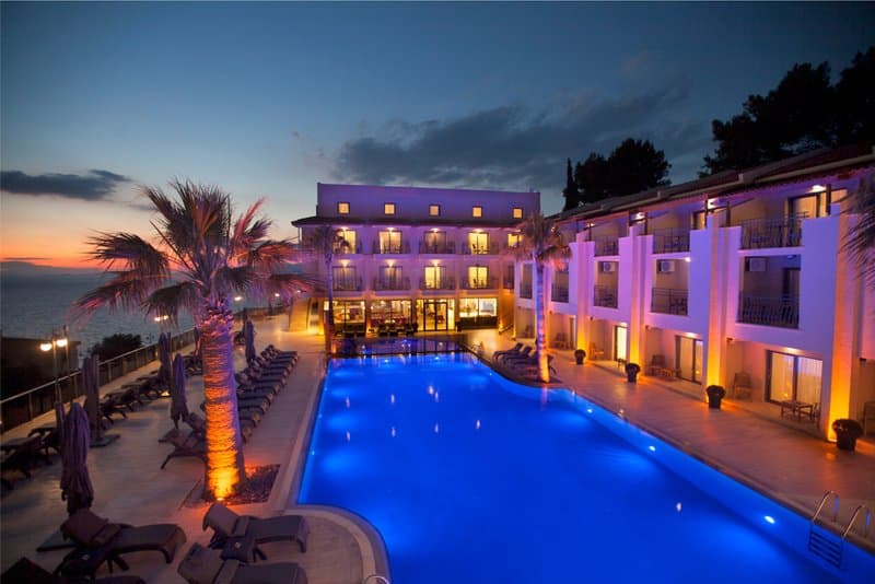 Neopol Hotel Deluxe foto 2