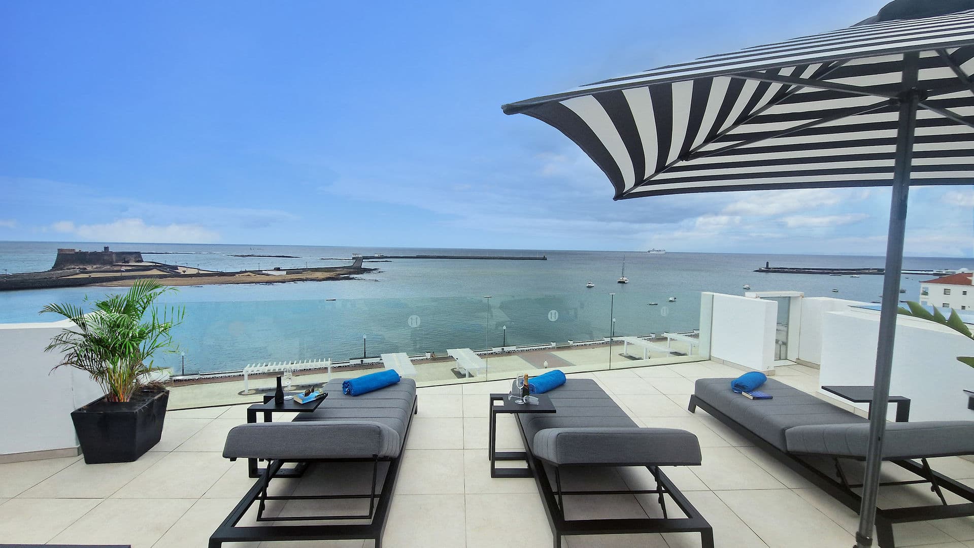 Blue Marina Suites - Boutique Apartments foto 1