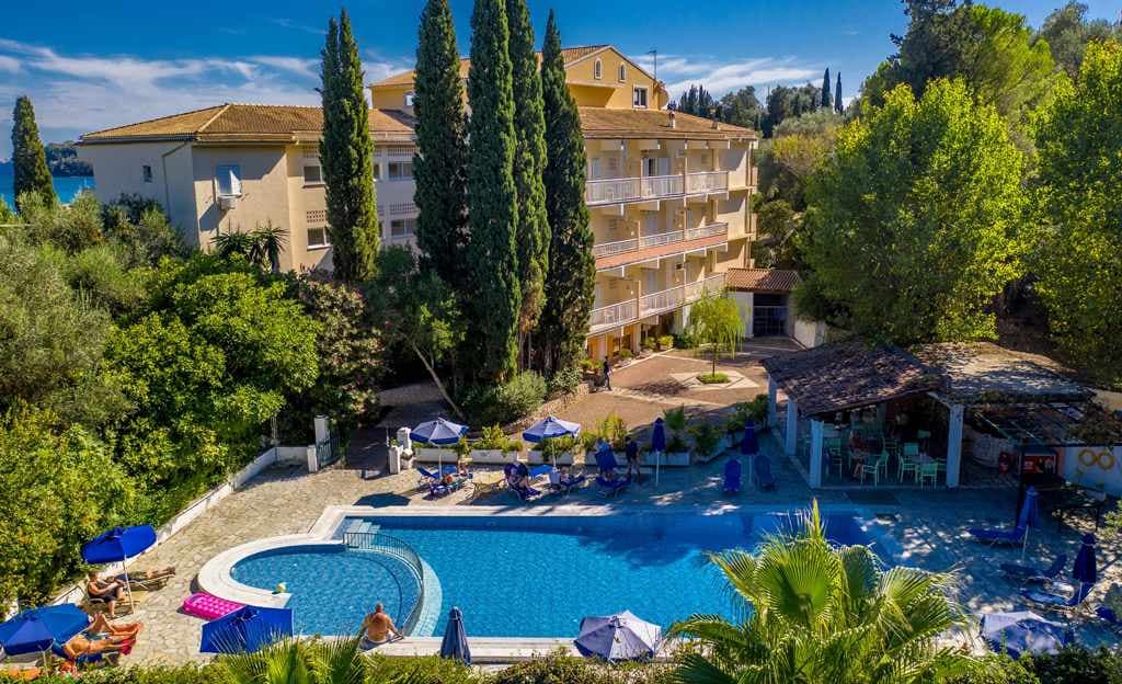 Ipsos Beach Hotel foto 1
