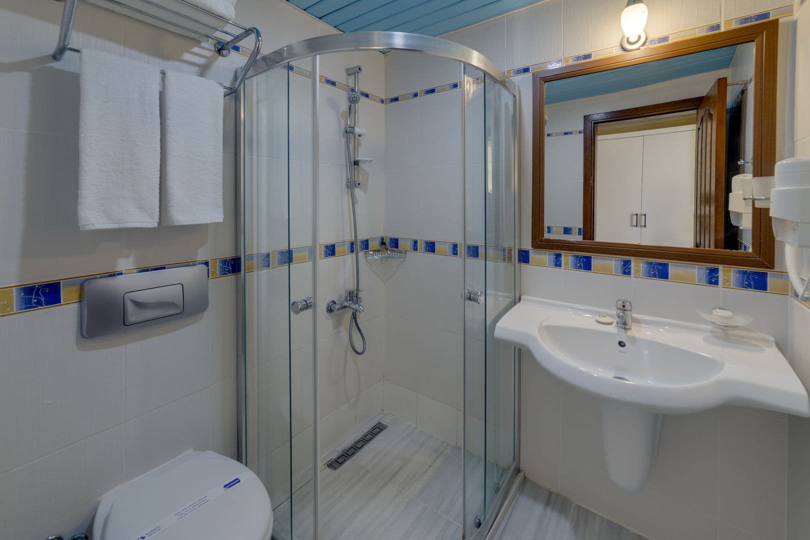 Karbel Hotel foto 4