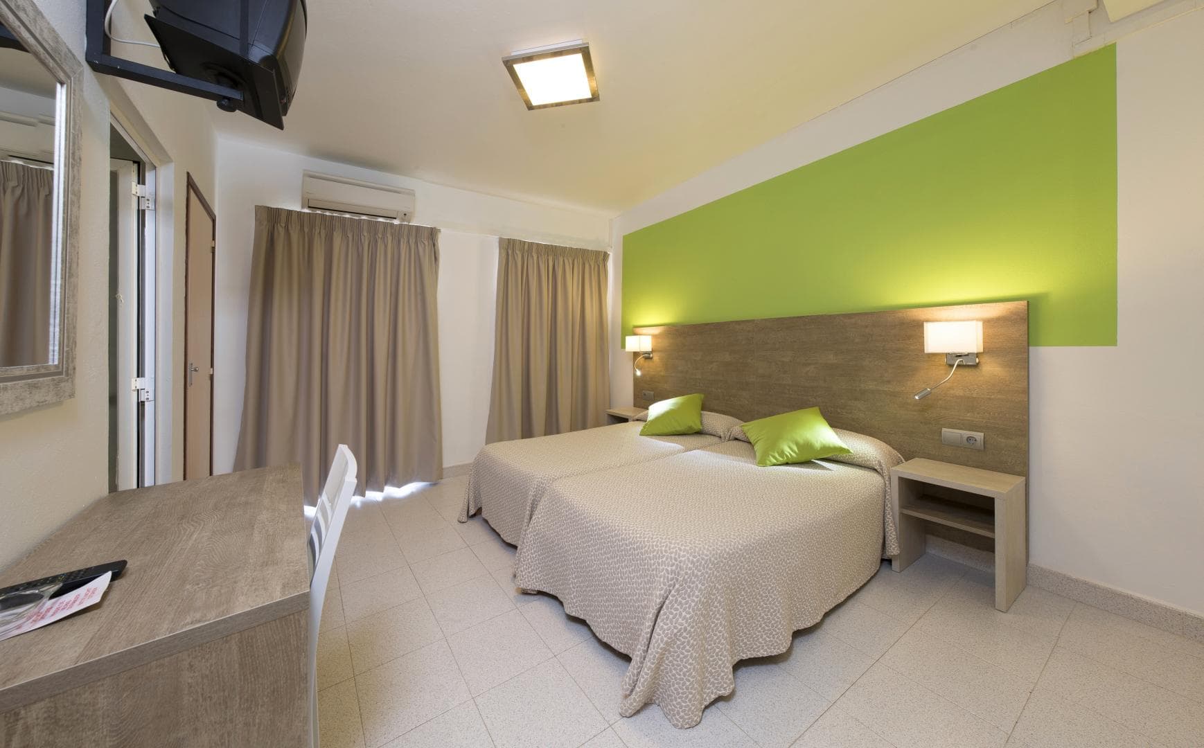 Hostal Mari San Antonio photo 5