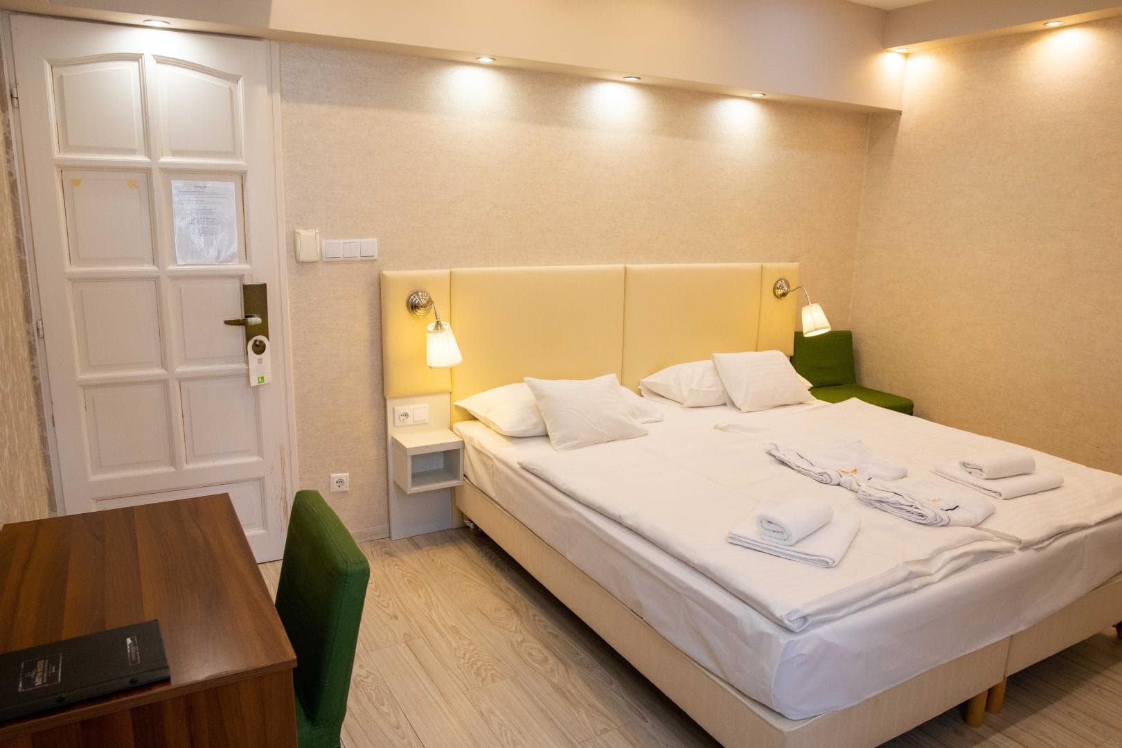 Bastya Wellness Hotel foto 2