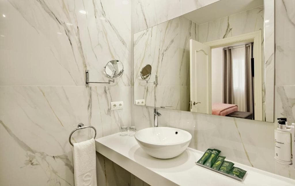 Sercotel Las Casas de los Mercaderes Sevilla photo 5