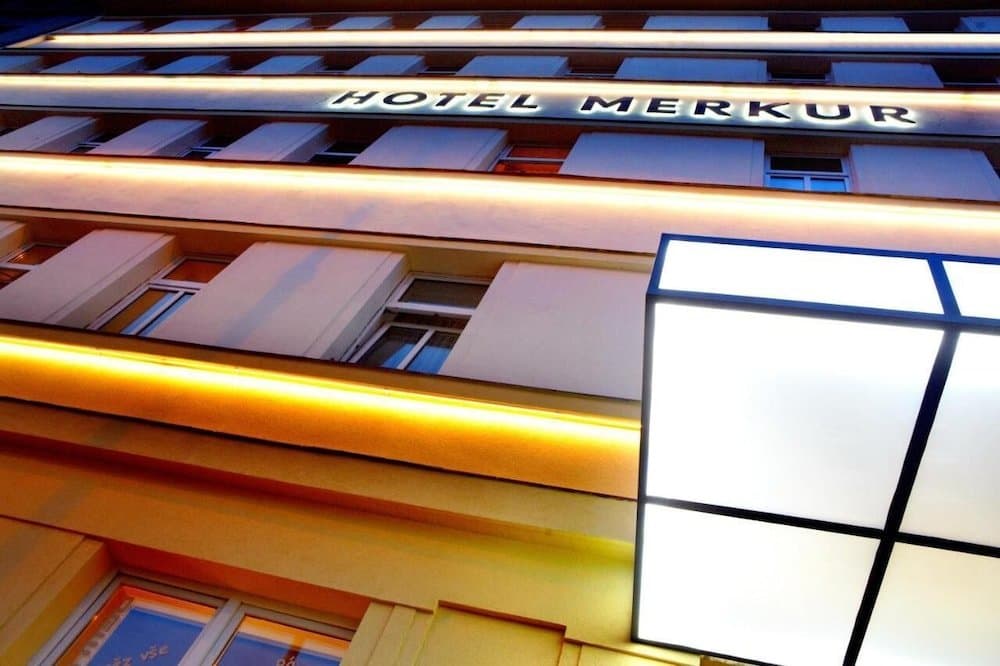Hotel Merkur foto 1