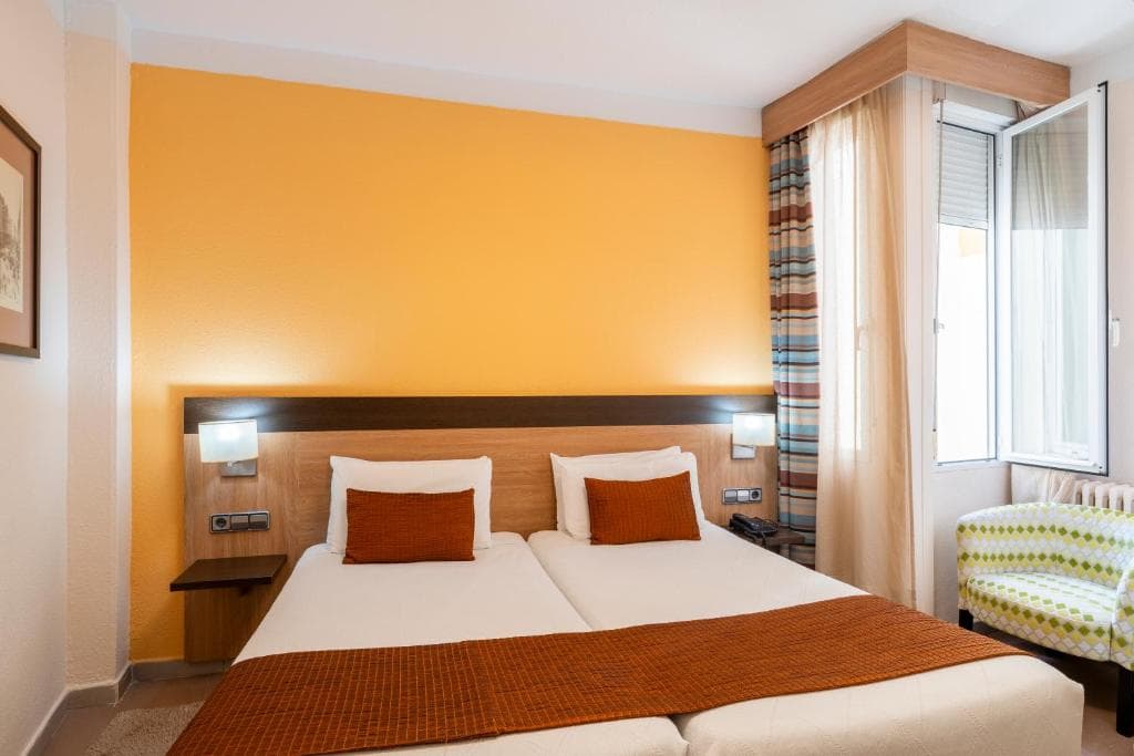Hostal Ballesta foto 2
