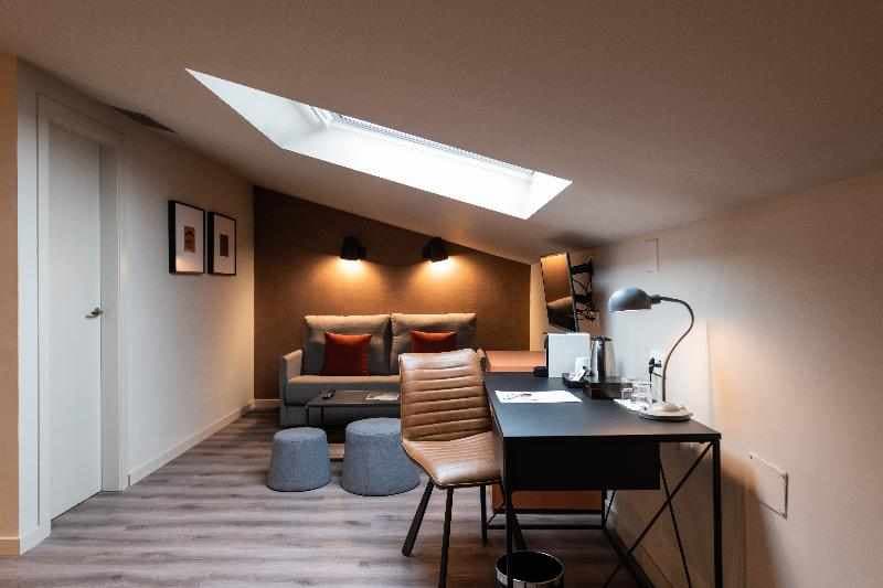Atenea Rekord Suites foto 3
