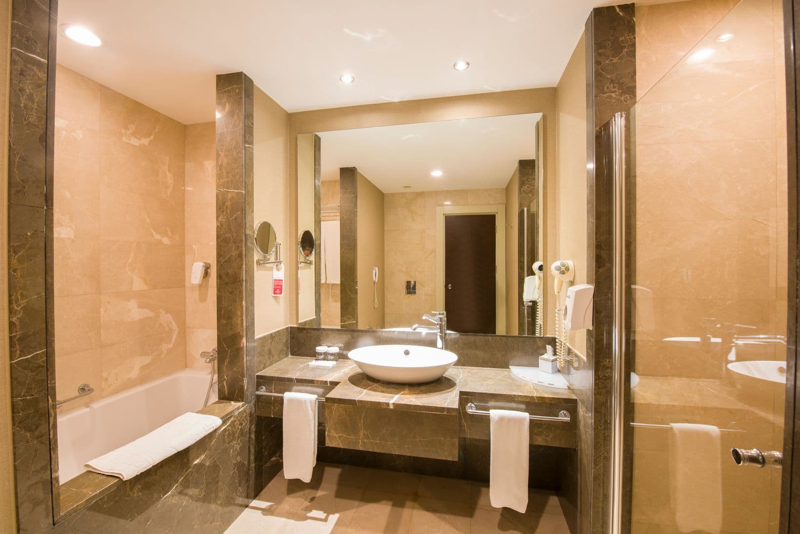Ramada Plaza by Wyndham Antalya foto 3