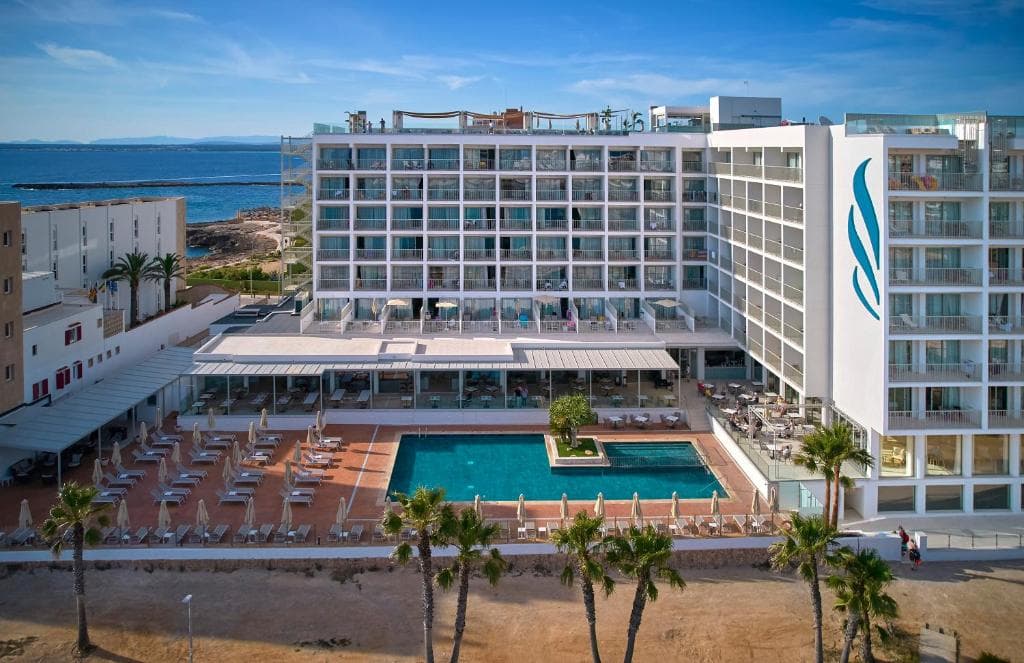 Universal Hotel Romantica