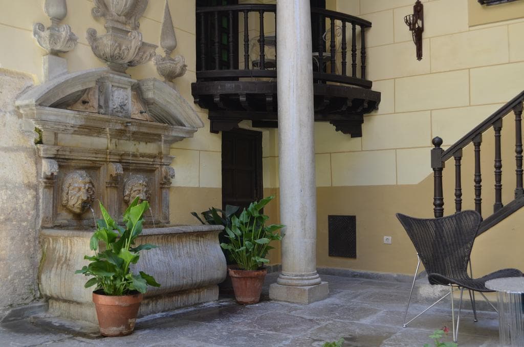 Palacio Mariana Pineda Hotel - MUSEO S.XVII foto 1