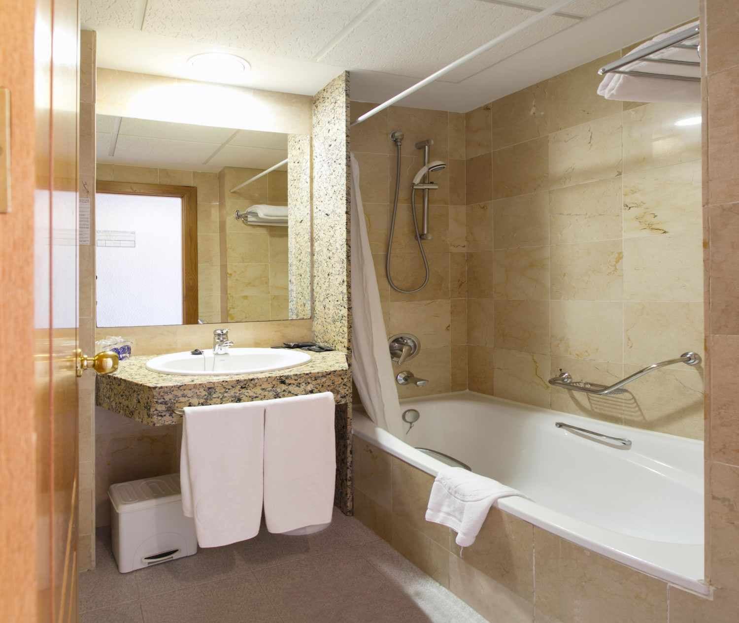 Hotel Poseidon Playa Benidorm photo 5