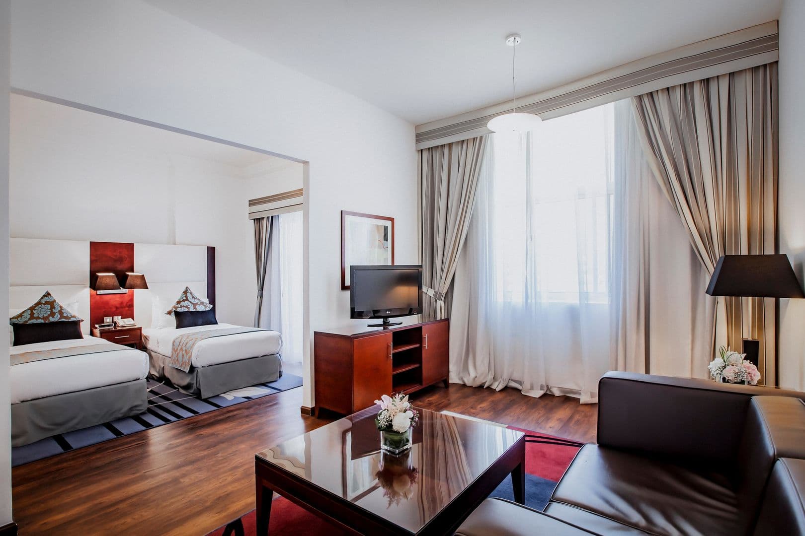 Golden Sands Hotel & Residences foto 2