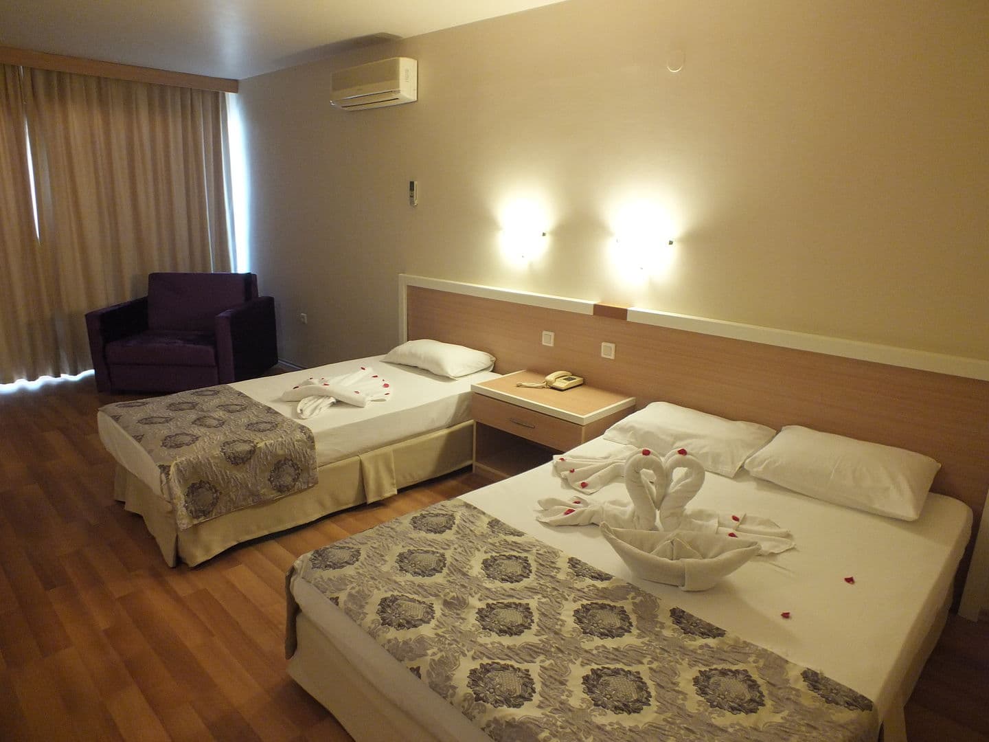 Tuntas Beach Hotel Altinkum foto 2