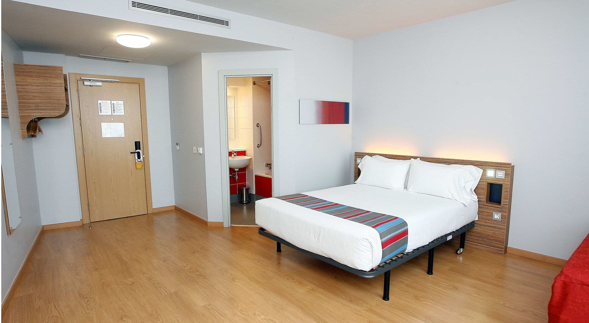 Travelodge Valencia Aeropuerto foto 1