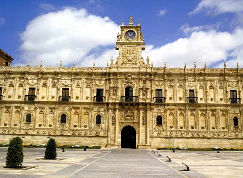 Parador de León foto 1