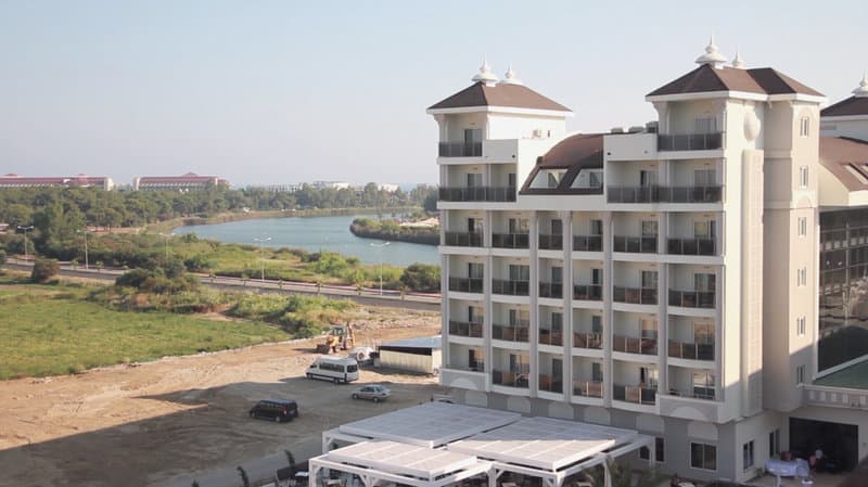 LRS Lake & River Side Hotel & Spa foto 1