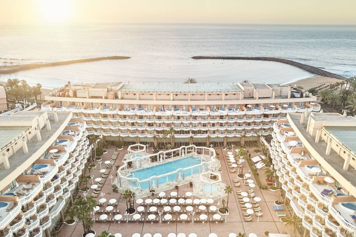 Hotel Cleopatra Palace Playa de las Americas photo 5