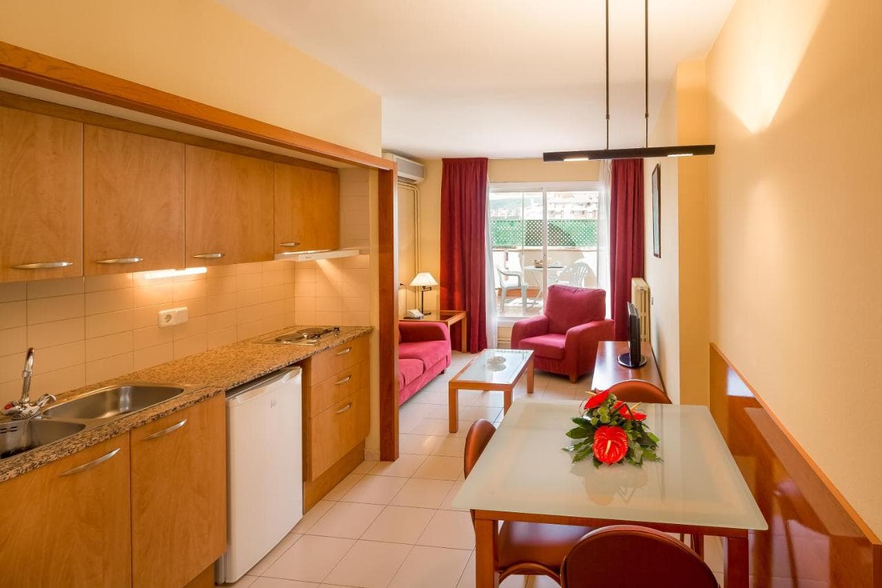 Aparthotel Bertran foto 2