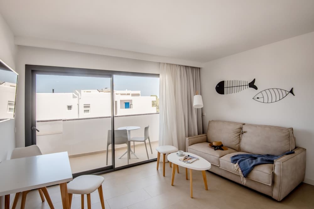 Apartamentos Es Pujols foto 4