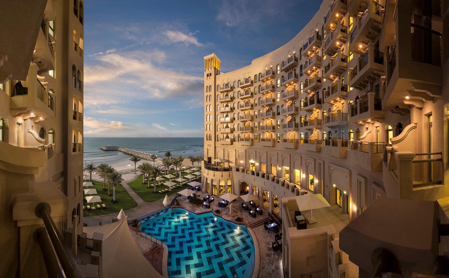 Bahi Ajman Palace Hotel foto 2
