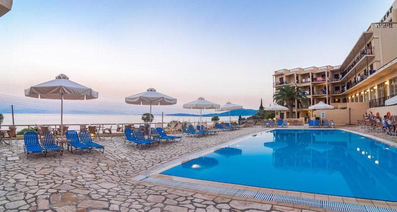 Belvedere Village foto 1