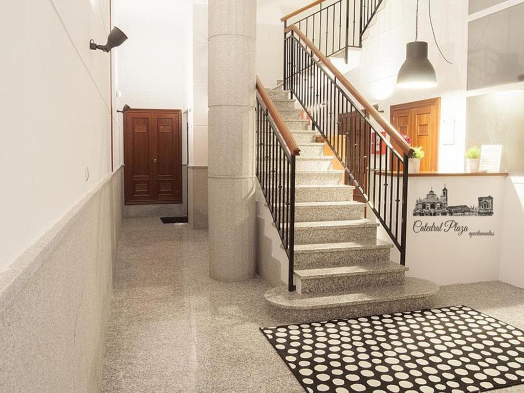 Apartamentos Granada Catedral Plaza 3000 foto 1