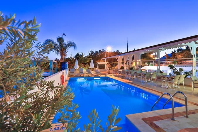 Linda Beach Hotel foto 2