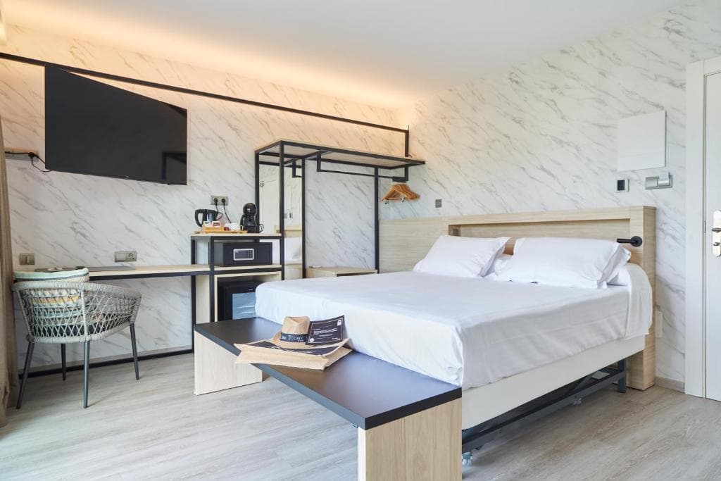 Invisa Hotel Es Pla - Adults Only foto 2